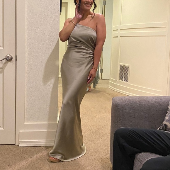 Revelry One Shoulder Satin Dress - Picture 2 of 3